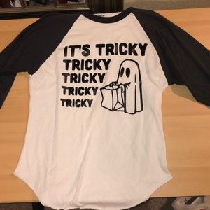 Medium Halloween Themed Raglan Tee